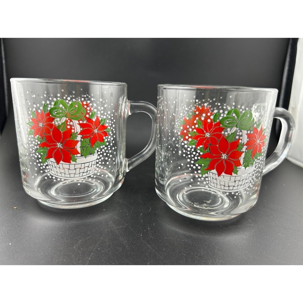 Set of 2 Vintage Luminarc Glass Mugs‎ Christmas Poinsettia Basket Design